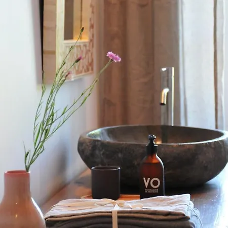 Maison Duroy Bed and Breakfast 3*